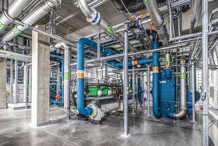 Fortschrittliche Kühltechnik, mit ArmaFlex Ultima gedämmt, um Wärme- und Tauwasserschutz sicherzustellen.