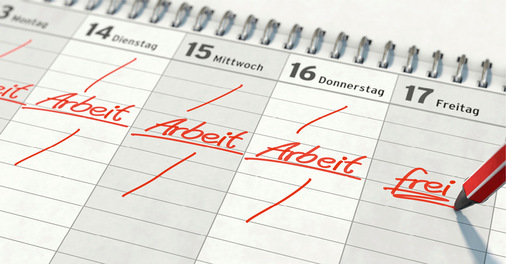 Die Einführung einer Vier-Tage-Woche ist eine unternehmensindividuelle Entscheidung, die unter wirtschaftlichen Aspekten zu treffen ist. Es ist aber auch eine Frage der Einbindung und Bereitschaft der Beschäftigten.