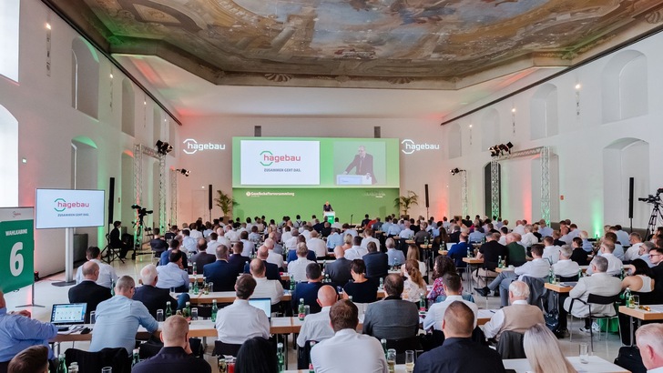 Die hagebau blickt auf ein erfolgreiches Geschäftsjahr 2022 zurück. Der Umsatz der Kooperation stieg in einem herausfordernden Umfeld um 3,3 Prozent auf 7,7 Milliarden Euro.