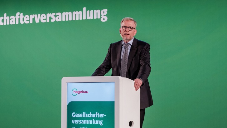 Jan Buck-Emden, Vorsitzender der Geschäftsführung der hagebau, bei der Gesellschafterversammlung in Wien.