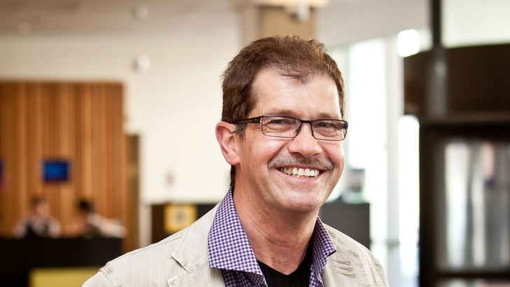 Peter W. Baum ist am 1. Juli 2022 im Alter von 64 Jahren verstorben.