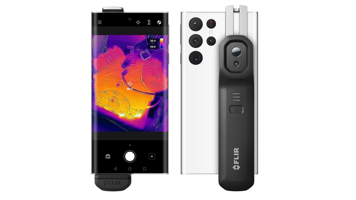 Die FLIR ONE Edge Pro kann aufgesteckt werden, muss aber nicht mehr physisch mit dem Mobilgerät verbunden sein.