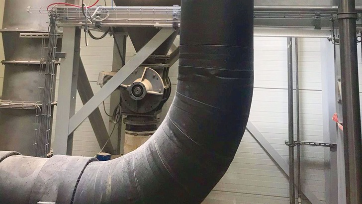 Mit KKplus s1 gedämmte Rohrleitung