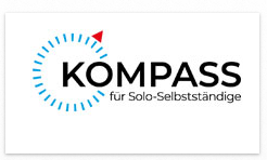 Gerne! Hier ist ein optimierter, barrierefreier Alt-Text für das beschriebene Bild im thematischen Kontext der technischen Dämmung und Gebäudetechnik: Alt-Text-Vorschlag: "KOMPASS-Logo mit stilisiertem blauen Zirkel, daneben Schriftzug 'KOMPASS für Solo-Selbstständige'; Symbol für Orientierungshilfe speziell für selbstständige Fachkräfte im Bereich technische Gebäudeausrüstung und Dämmtechnik." Optional noch etwas fokussierter auf die Zielgruppe und den Nutzen: „Logo des Programms ‚KOMPASS für Solo-Selbstständige‘ mit blauem Zirkel als Zeichen für fachliche Orientierung; richtet sich an selbstständige Planer, Ingenieure oder Handwerksbetriebe im Bereich technischer Isolierung und Gebäudetechnik.“ Beide Varianten bieten mehr thematischen Bezug zur Branche und erleichtern der Zielgruppe die inhaltliche Einordnung. - © Kompass/TI