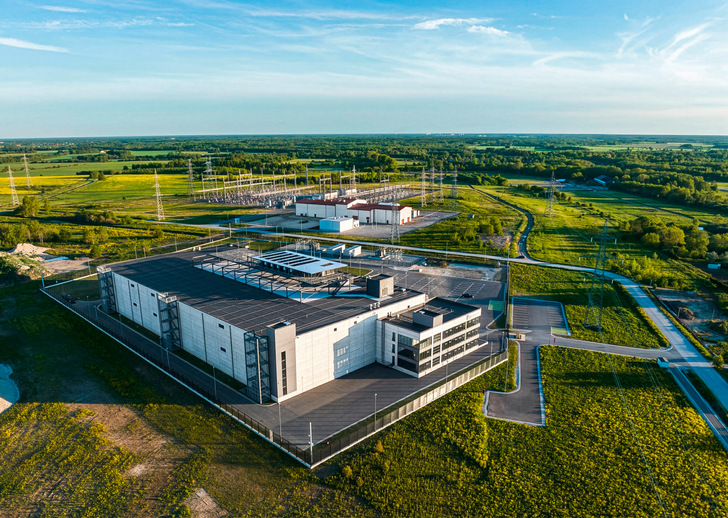 Greenergy Data Center: Estlands erstes großskaliertes Rechenzentrum, das vollständig mit erneuerbarer Energie betrieben wird.