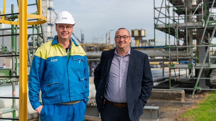Geert Vriesacker, BASF,  und Rony Blommaert, Regional Sales Manager für Belgien bei Rockwool