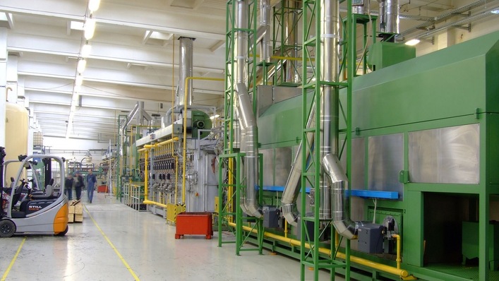 Ansicht auf Produktionshalle