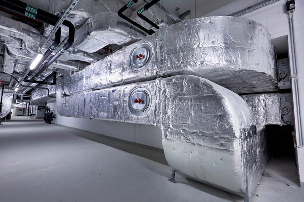 Luftverteilungsleitungen sollten generell so gedämmt werden, dass sowohl die Anforderungen an den Schutz vor Wärmever­lusten als auch an den Brandschutz erfüllt sind und Kondenswasser in der Anlage vermieden wird.